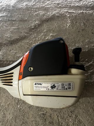 Desbrozadora Stihl 410C poco uso + accesorio