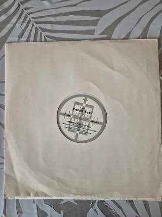 Front 242 - Headhunter 12 Vinyl 1988 Funda Generic