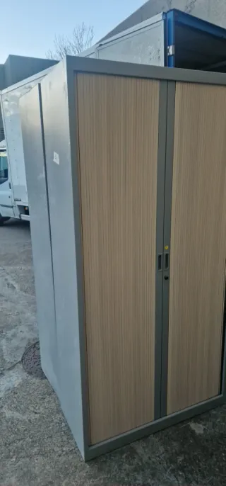 Armario oficina puertas correderas .