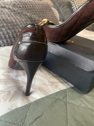 Zapatos Peep Toe Zara Marrones y Dorados