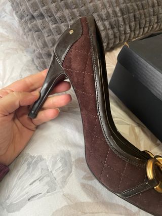 Zapatos Peep Toe Zara Marrones y Dorados