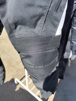 Pantalón de moto mujer color negro