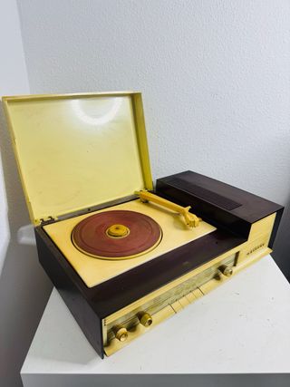 Radio Tocadiscos Philips Válvulas 1960