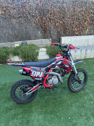 Pit Bike Motocross/Enduro Negra y Roja