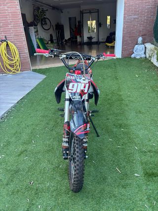 Pit Bike Motocross/Enduro Negra y Roja