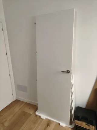 Vendo Puerta blanca como nueva