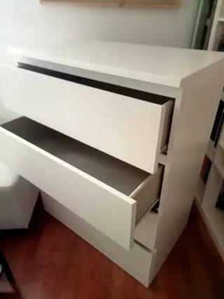 Cómoda Malm 4 cajones blanca