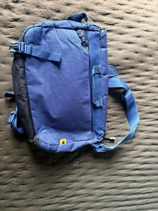 Mochila CAT tira colo azul e cinza