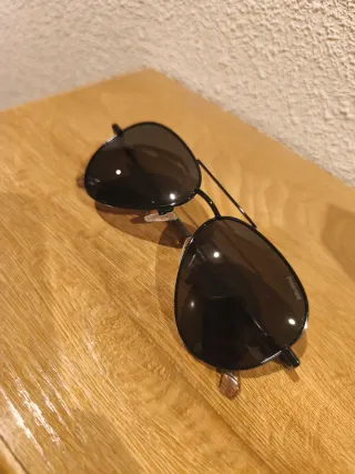 Gafas de sol Polaroid Aviador Negro.