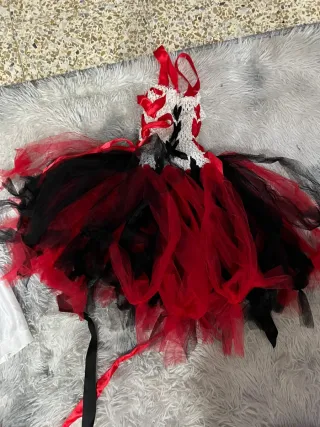 Disfraz Tutú Rojo y Negro