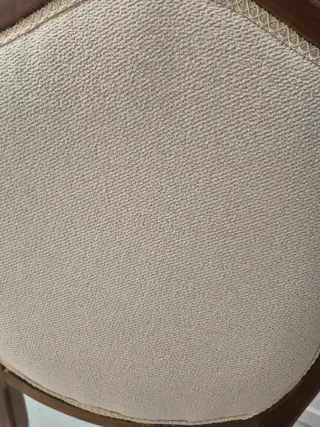 Seis sillas de salón tapizadas Haya