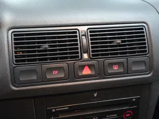 Volkswagen Golf 2003