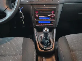 Volkswagen Golf 2003