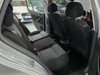 Volkswagen Golf 2003