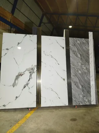 Paneles Decorativos PVC Gris y Blanco