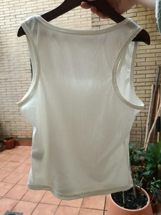 Camiseta sin mangas blanca
