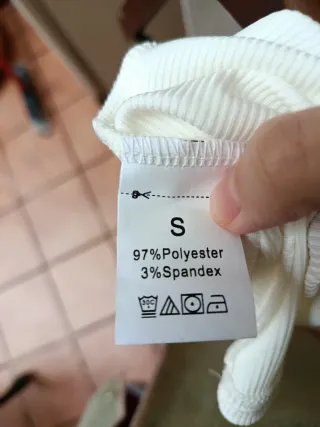 Camiseta sin mangas blanca