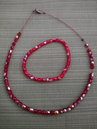 Set collana e bracciale perline rosse