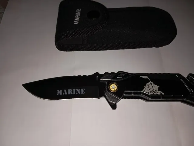 Navaja multiusos Marine con funda