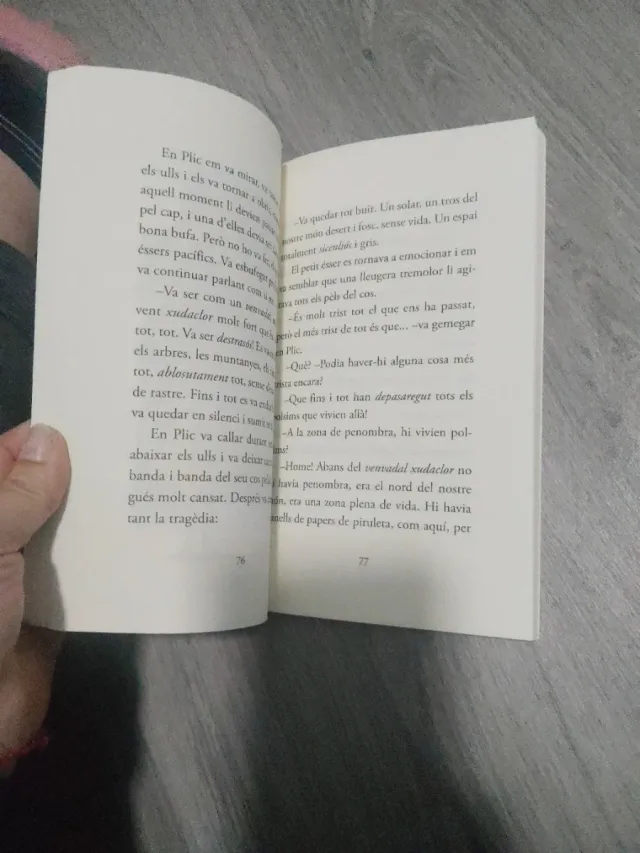 Libro Una revetlla sota el llit