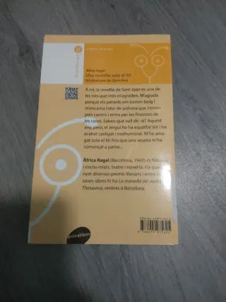 Libro Una revetlla sota el llit