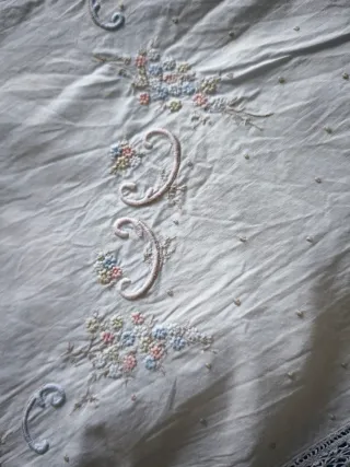 Antiguo juego sábanas algodón bolillos