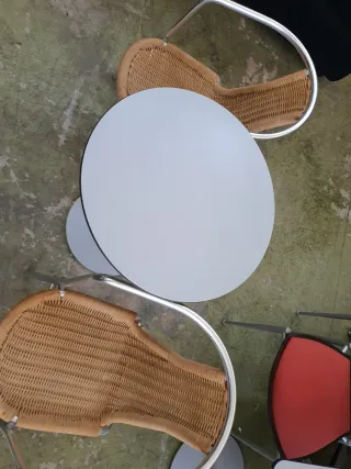 Lote de 6 mesas y 8 sillas aluminio,bares cafeteri