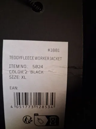 Chaqueta Polar Brandit Negra con capucha Talla XL.