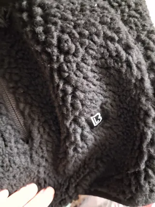 Chaqueta Polar Brandit Negra con capucha Talla XL.