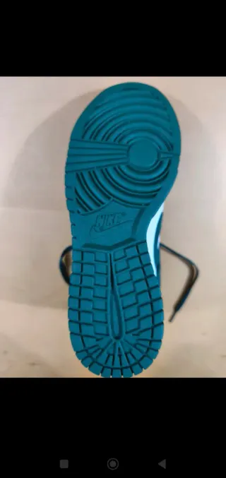 Zapatillas Nike Dunk Low Verdes y Blancas