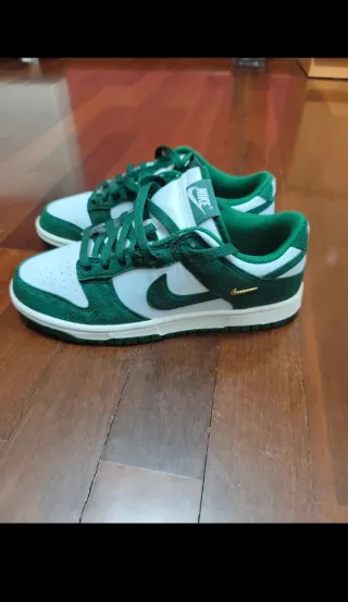 Zapatillas Nike Dunk Low Verdes y Blancas
