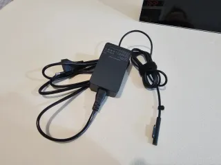 Microsoft Surface Pro 5 i5 7300u 8GB 256GB