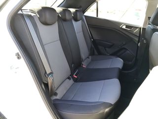 Hyundai i20 1.2 MPI Essence LE 5P