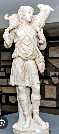 El Buen Pastor policromado