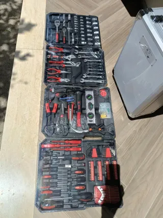 Set attrezzi trolley 849 pezzi