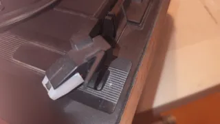 Tocadiscos Retro Marrón y Negro