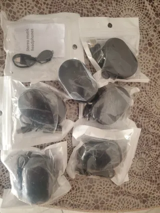 Cascos Inalámbricos Bluetooth Negros