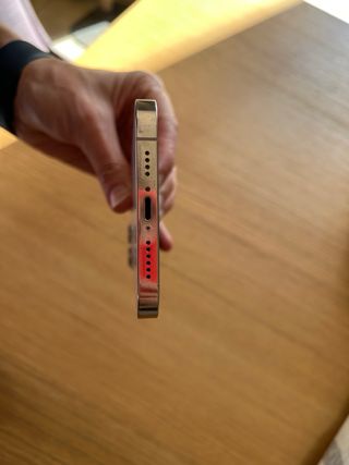 iPhone 12 Pro Max - Buen estado. Salud bateria 75%