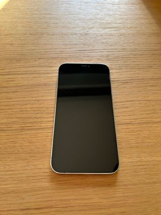 iPhone 12 Pro Max - Buen estado. Salud bateria 75%