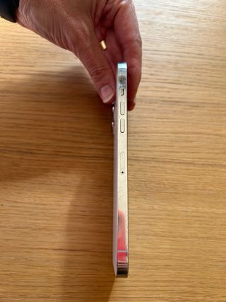 iPhone 12 Pro Max - Buen estado. Salud bateria 75%