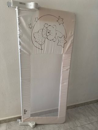 Separador de cama infantil con osito