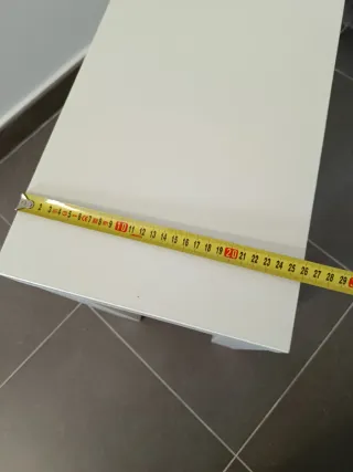 Mueble auxiliar Ikea blanco madera