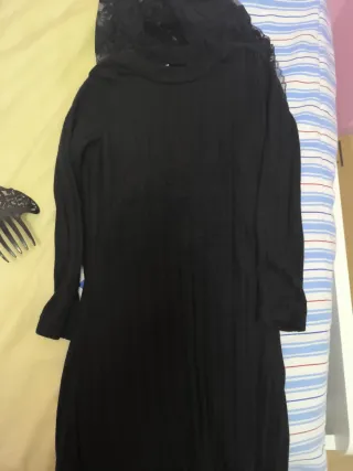 Traje niña negro con peineta