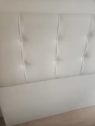 Cabecero polipiel hueso