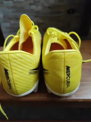 Scarpette calcio uomo Nike Giallo/Rosa