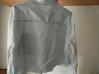 Blusa Pull&Bear Rayas Azul y Blanco Talla M