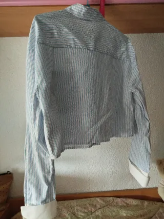 Blusa Pull&Bear Rayas Azul y Blanco Talla M