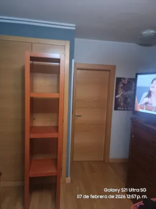 2 estanterías a juego,para casa u oficina.