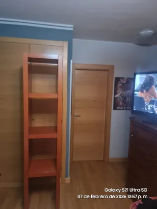 2 estanterías a juego,para casa u oficina.