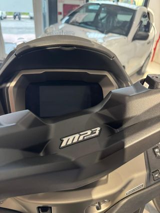 PIAGGIO MP3 530 EXCLUSIVE